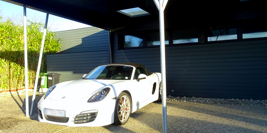 Le carport : découvrez une alternative novatrice au garage traditionnel