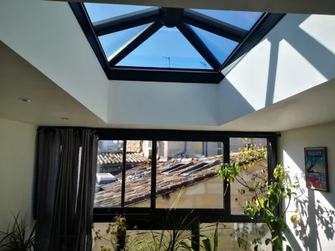Tout ce que vous devez savoir sur les verrières de toiture