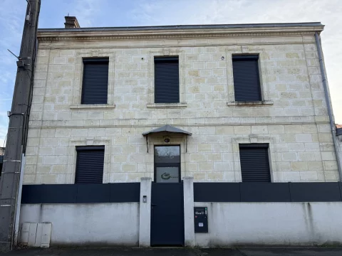 Rénovation de la façade d'une échoppe à Bordeaux (33)