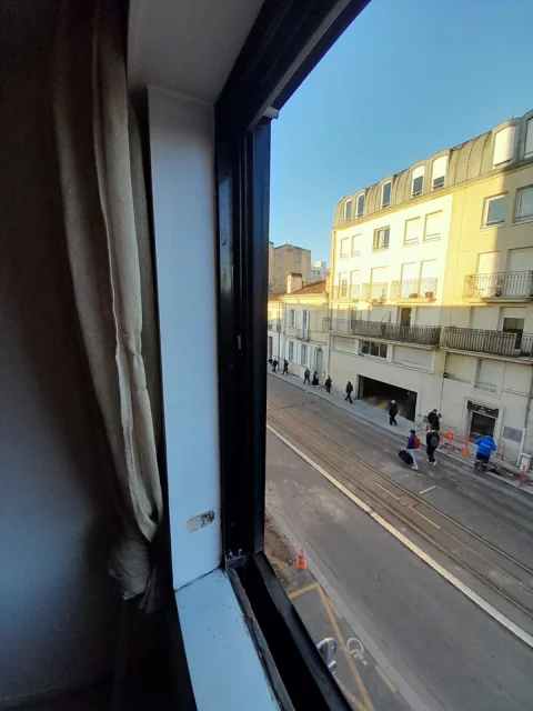 Pose de fenêtres en aluminium à Yvrac (33)