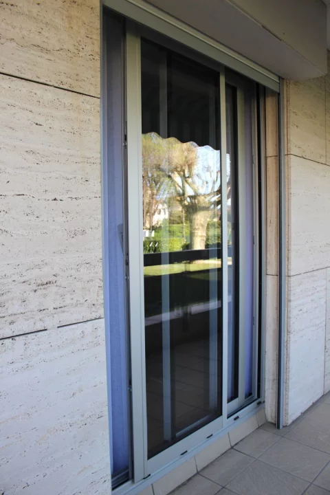 Pose de menuiseries en aluminium à BORDEAUX (33)
