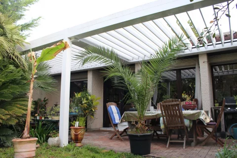 Pose d'une double pergola bioclimatique rétractable à BÈGLES (33)