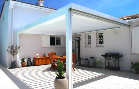 Changement d'une pergola bioclimatique existante à MARTIGNAS-SUR-JALLE (33)